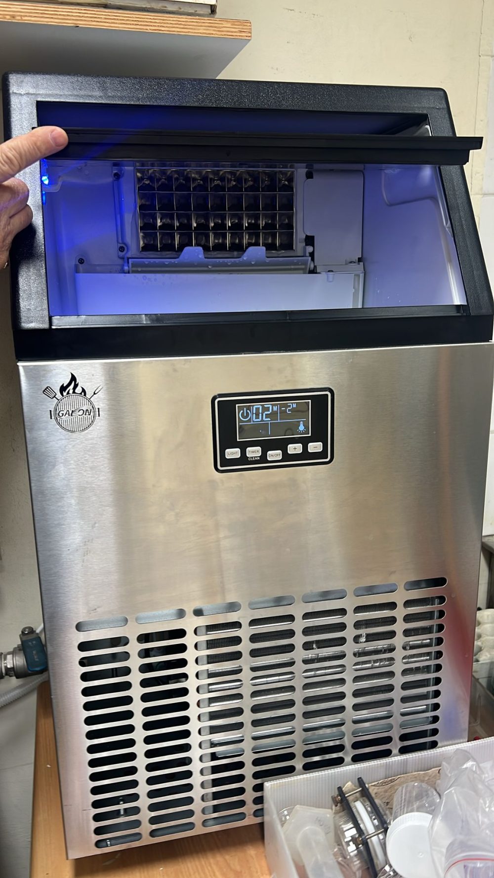 מכונה קוביות קרח 55 ק"ג תעשייתית מקצועית