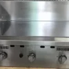 מנגל גז מבית Buffalo Grill ברוחב 92 ס"מ - כולל 3 מבערים ומשטח כרום מחורץ חלקית
