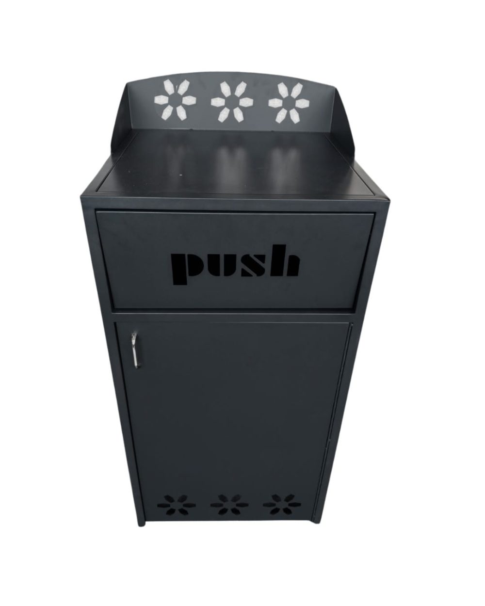 פח אשפה גדול עם דלת PUSH בצבע שחור מט מבית EKO
